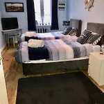 Apartament Swanning Off With Parking *