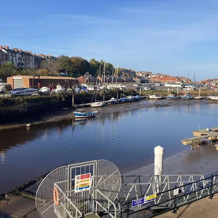 Swanning Off With Parking * Whitby